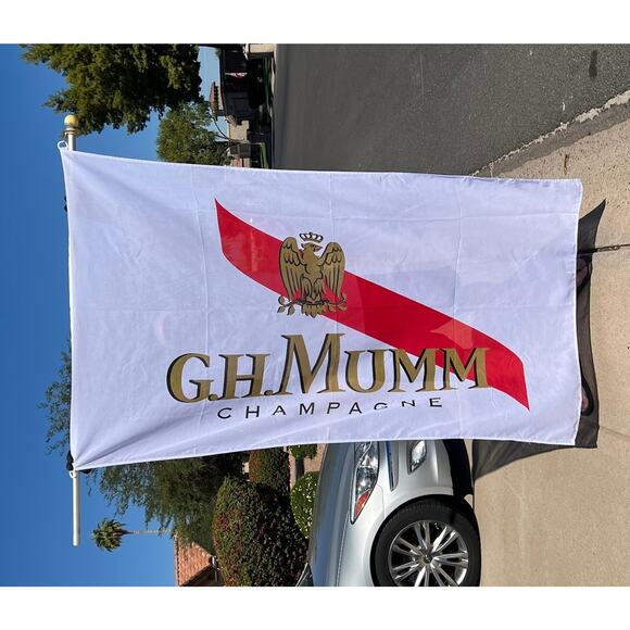 G.H. Mumm Champagne Flag โ 6' Nylon Banner โ Kentucky Derby Promo Display - Picture 2 of 4